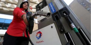 تعهد حكومي بربط أسعار الوقود في مصر بالمستويات العالمية